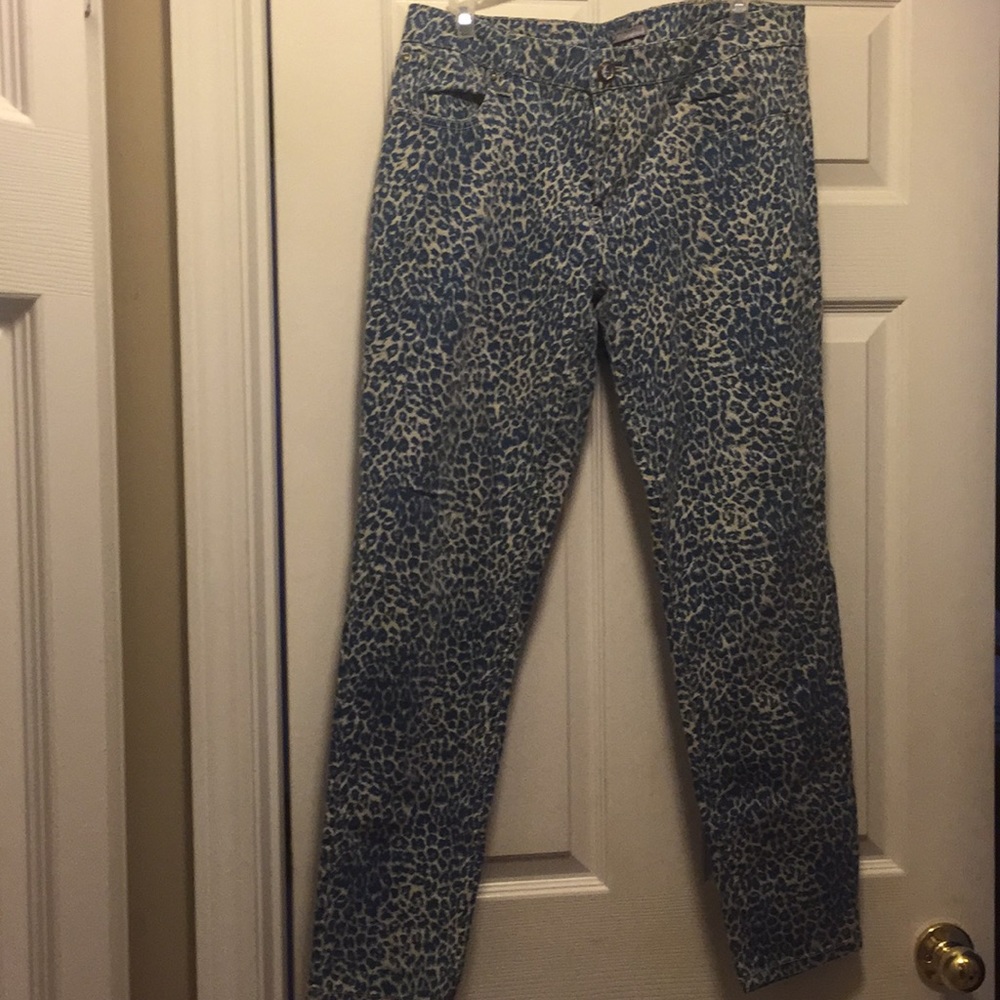 CLEARANCE $8💰